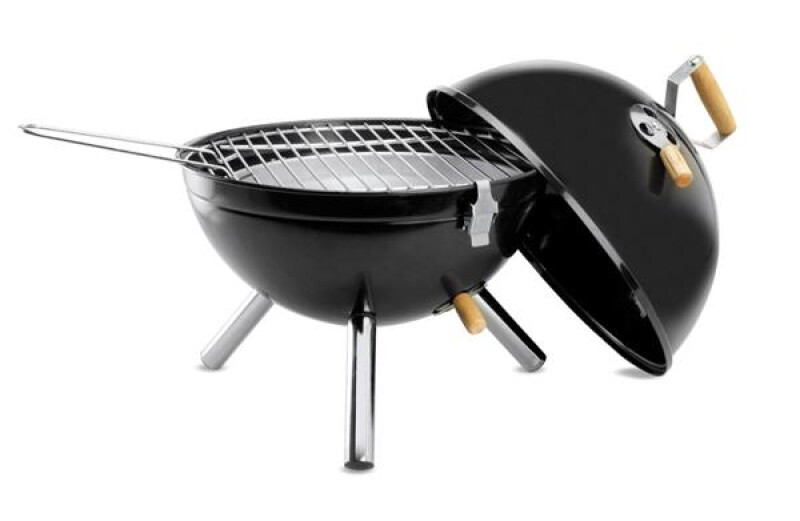 Barbecue gril s poklopem, černá