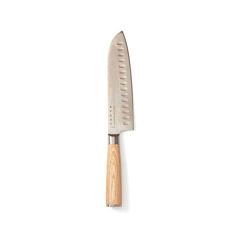 Kuchařský santoku nůž s dřevěnou rukojetí