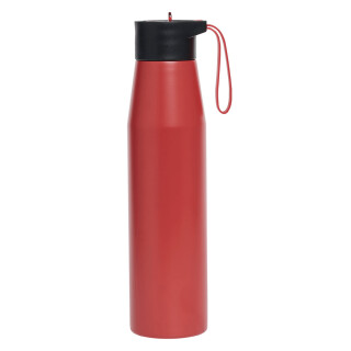 Červená fľaša na vodu s objemom 700 ml