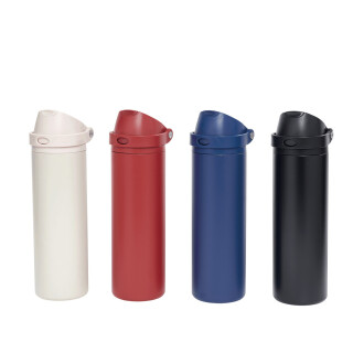 Červená vákuovo izolovaná fľaša s objemom 750 ml