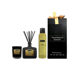 Dárková sada TREATMENTS® obsahující svíčku, difuzér 200 ml a sprchovou pěnu 200 ml - Giftbox Home & Body (DeLuxe) - Omani